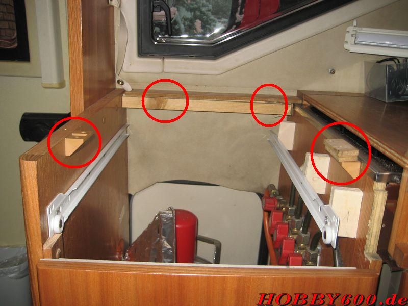 Befestigung Abdeckung Schublade 022
