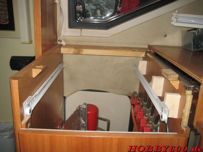 Auszugsleisten Schublade 017